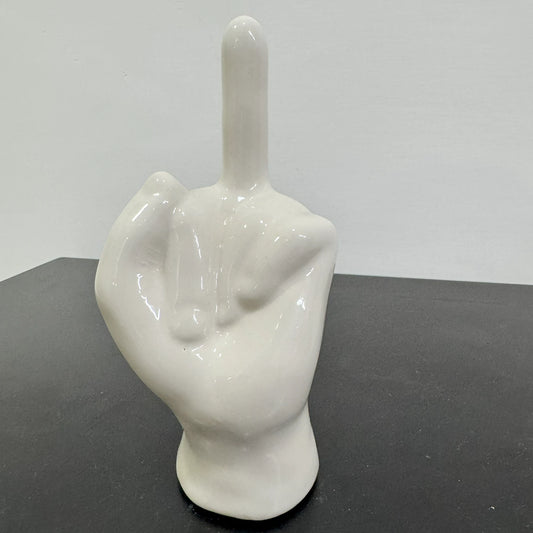 Dito Medio in Ceramica – L’Arte dell’Irriverenza - Mamma' Art