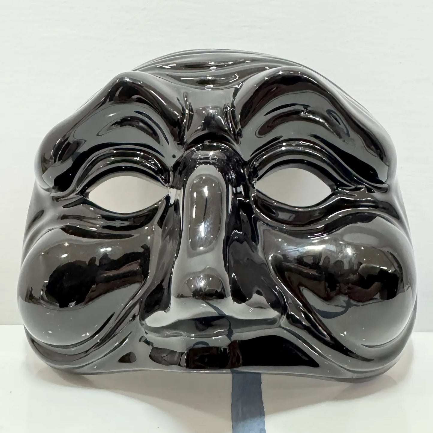 Maschera di Pulcinella Pop – Nero Pece - Mamma' Art