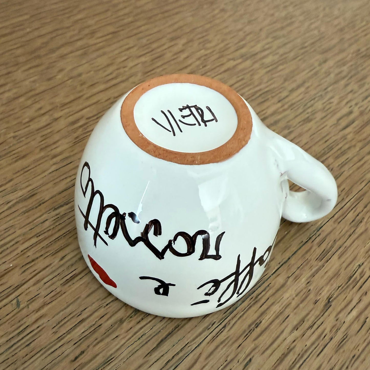 Tazzina "Caffè e Rossetto" – Sorsi di stile con un bacio pop - Mamma' Art