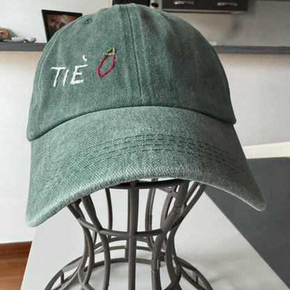 TIÈ – ‘O cappiell’ scaramantico ricamato a mano” - Mamma' Art