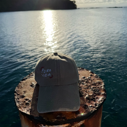 PURA VIDA – Il cappello pop per chi la prende a modo suo - Mamma' Art