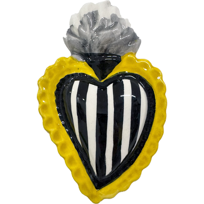 Sacro Cuore "Strisce Ribelli" – Quando l’Amore è in Bianco e Nero! - Mamma' Art
